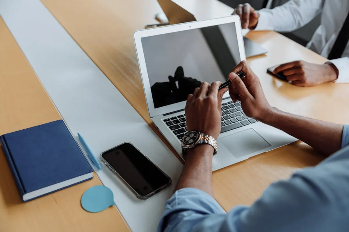 How bralad.com Fits Into a Smarter Topic Cluster Strategy